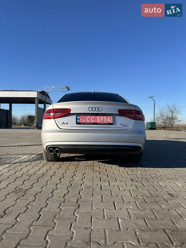 Седан Audi A4 2014 в Радехове