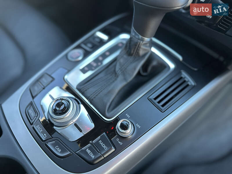 Седан Audi A4 2014 в Радехове