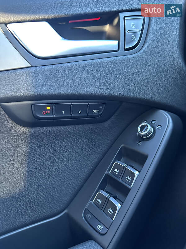 Седан Audi A4 2014 в Радехове