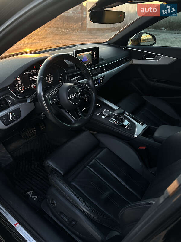 Седан Audi A4 2018 в Тернополі