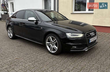 Седан Audi A4 2012 в Киеве
