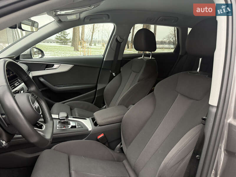 Універсал Audi A4 2021 в Києві