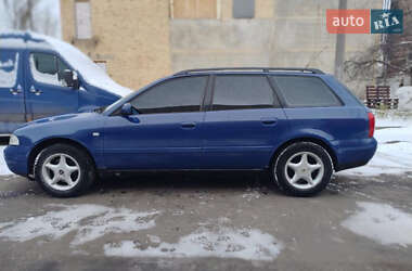 Универсал Audi A4 1999 в Киеве