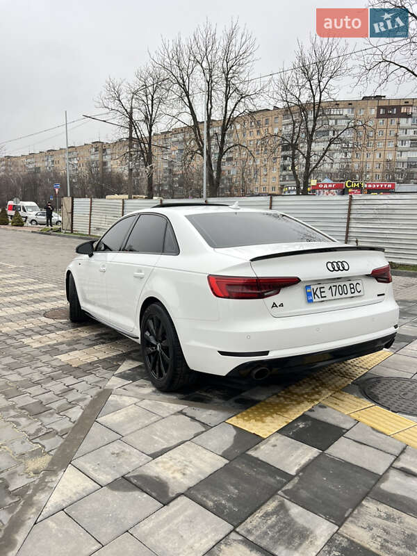 Седан Audi A4 2016 в Днепре