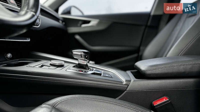 Седан Audi A4 2018 в Києві фото 42 Седан Audi A4 2018 в Києві