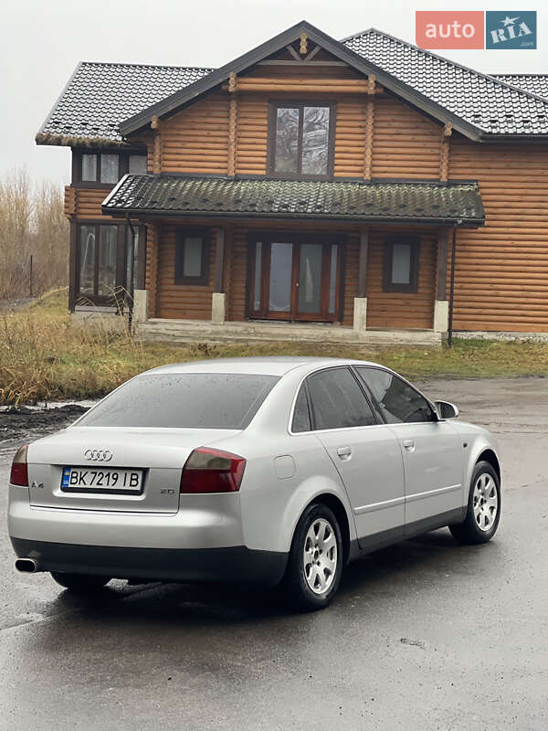 Седан Audi A4 2001 в Дубно