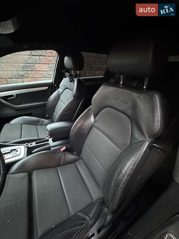 Универсал Audi A4 2006 в Костополе