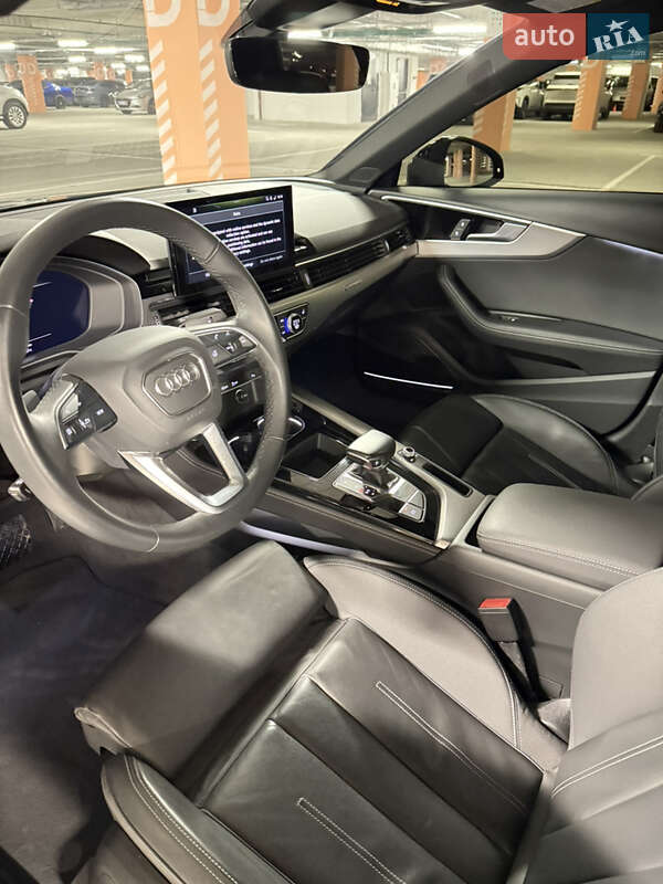Седан Audi A4 2021 в Киеве