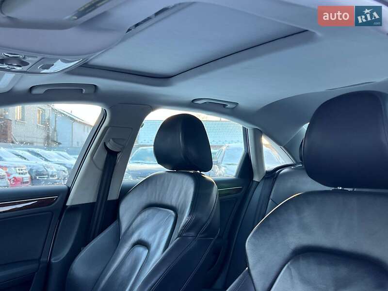 Седан Audi A4 2014 в Киеве