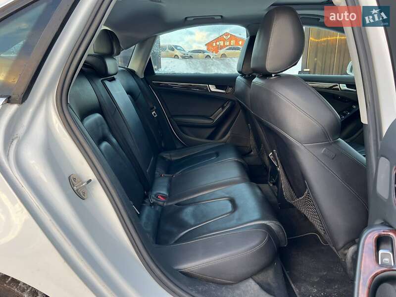 Седан Audi A4 2014 в Киеве