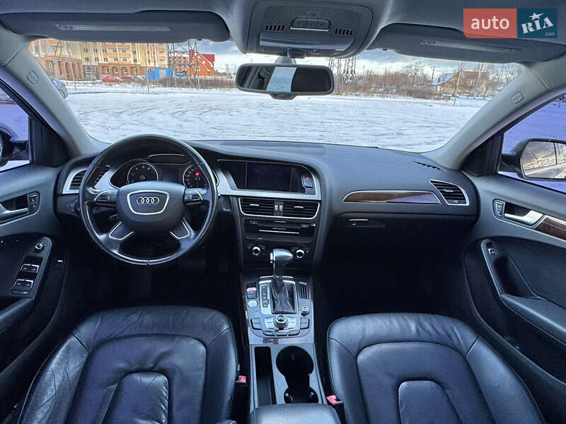Седан Audi A4 2012 в Ирпене