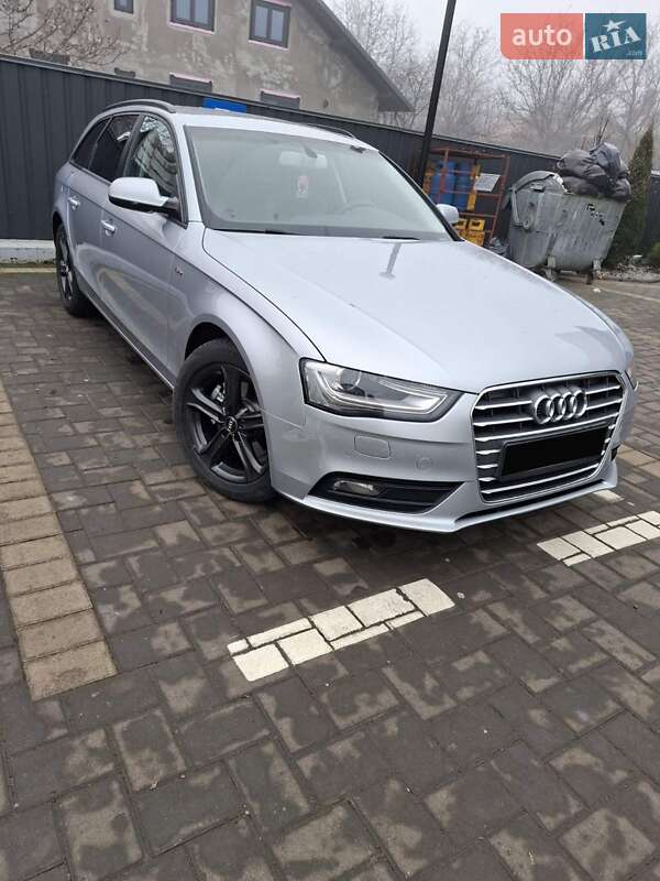 Универсал Audi A4 2014 в Черновцах