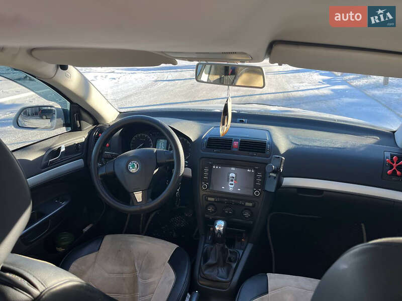 Седан Audi A4 1997 в Погребище