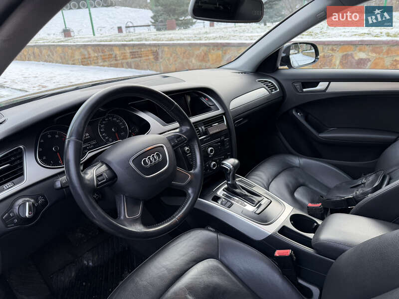 Седан Audi A4 2013 в Виннице