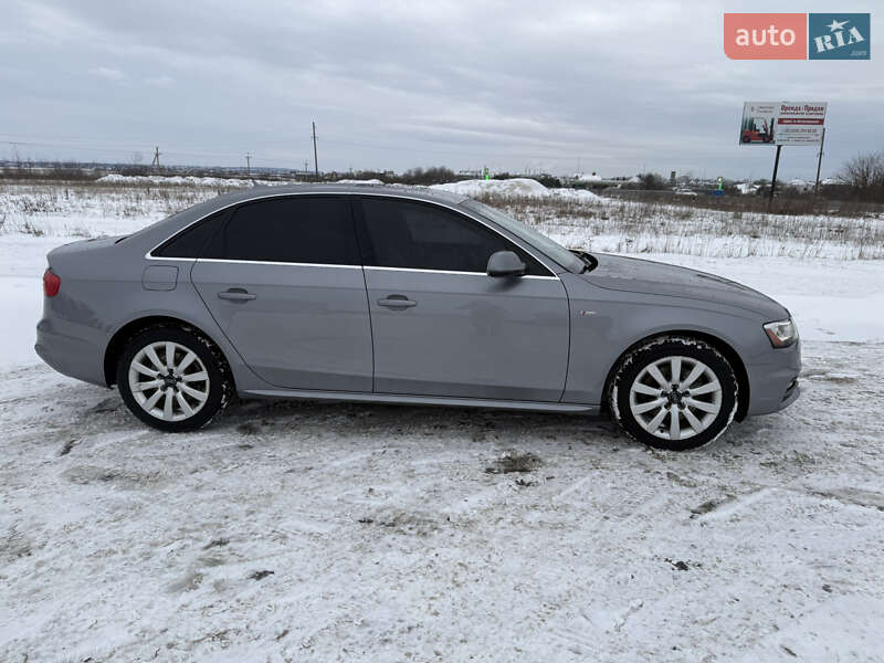 Седан Audi A4 2014 в Львове