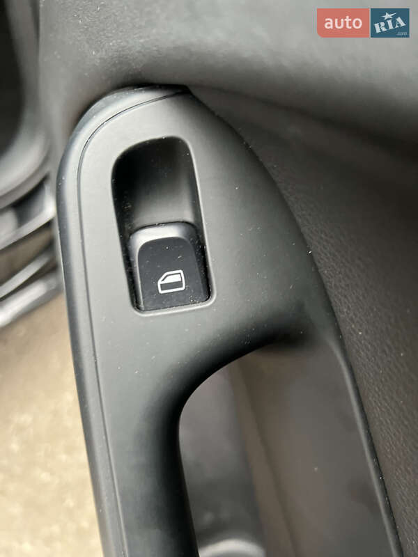 Универсал Audi A4 2010 в Луцке