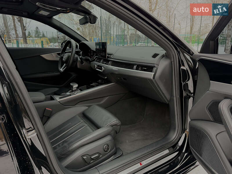 Седан Audi A4 2024 в Киеве