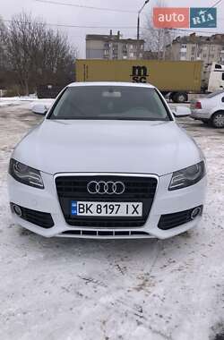 Седан Audi A4 2011 в Ровно