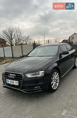 Седан Audi A4 2014 в Бродах