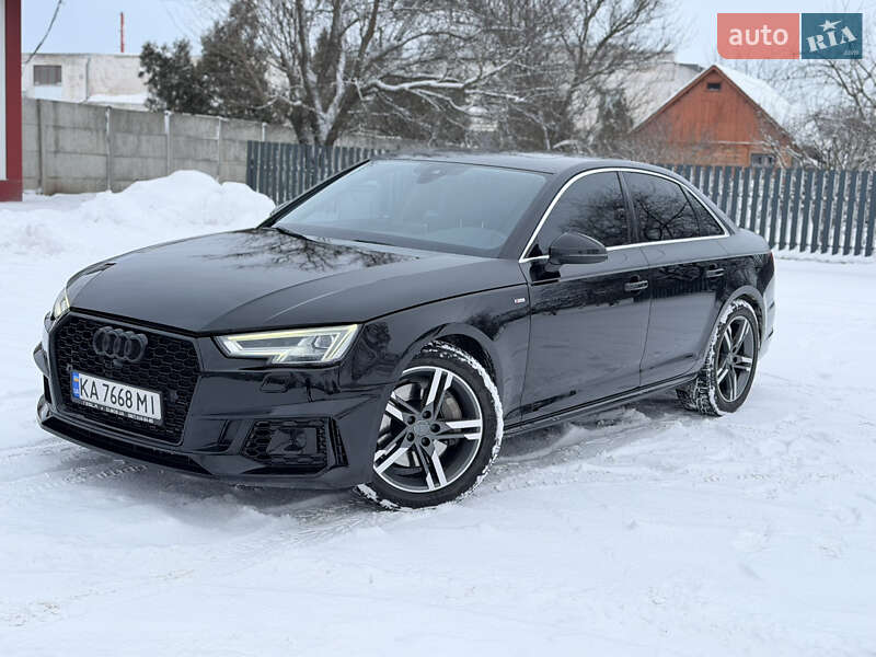Седан Audi A4 2017 в Ромнах