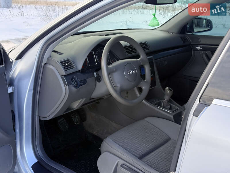 Седан Audi A4 2002 в Мені фото 13 Седан Audi A4 2002 в Мені