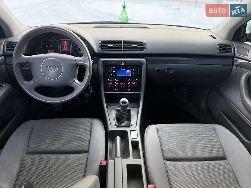 Седан Audi A4 2002 в Мені фото 15 Седан Audi A4 2002 в Мені