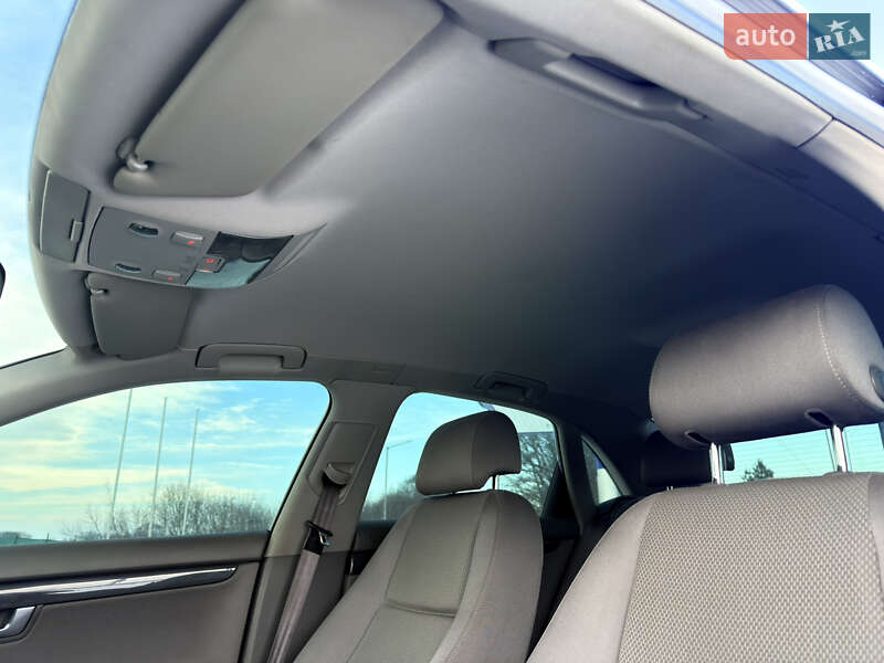 Седан Audi A4 2002 в Мені фото 20 Седан Audi A4 2002 в Мені