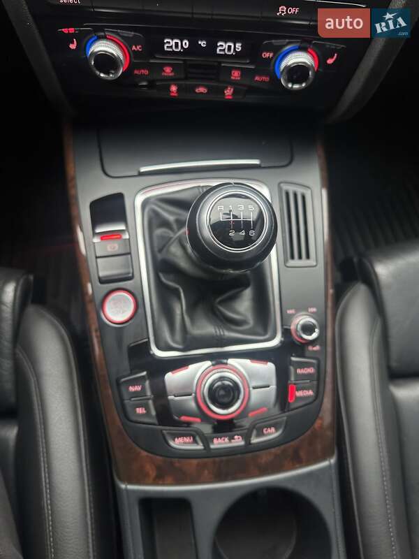 Седан Audi A4 2014 в Сумах