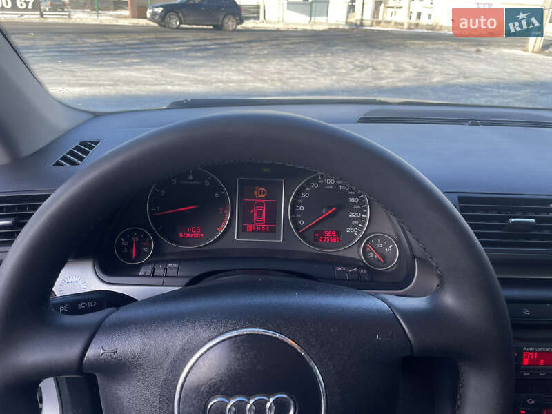 Універсал Audi A4 2004 в Надвірній