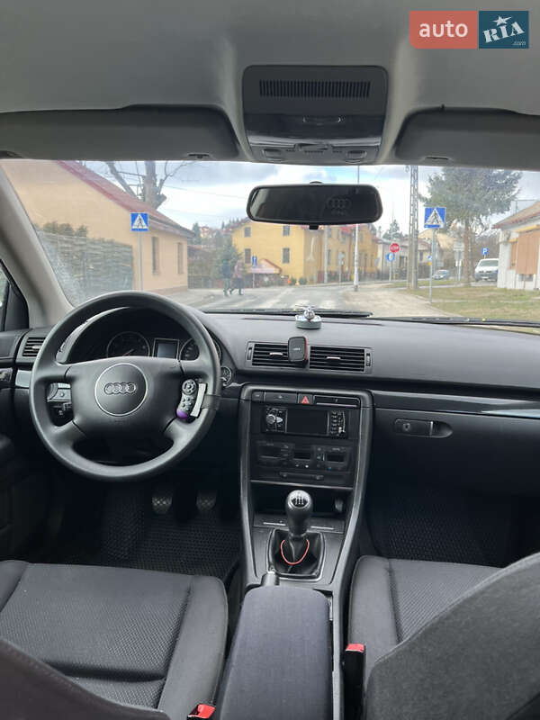 Универсал Audi A4 2003 в Ровно