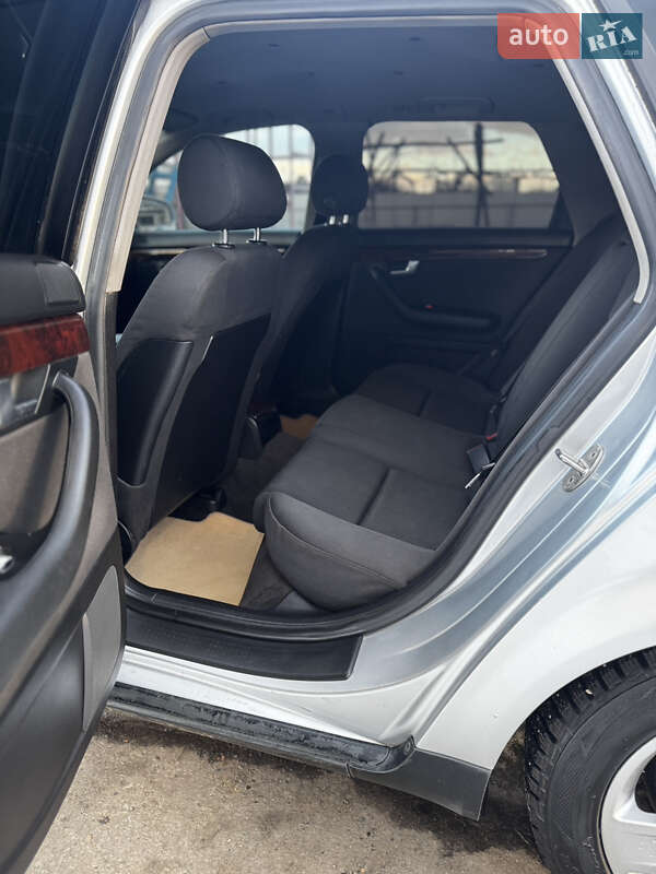Універсал Audi A4 2001 в Снятині