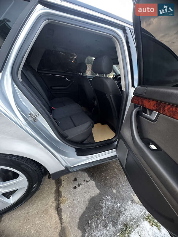 Універсал Audi A4 2001 в Снятині