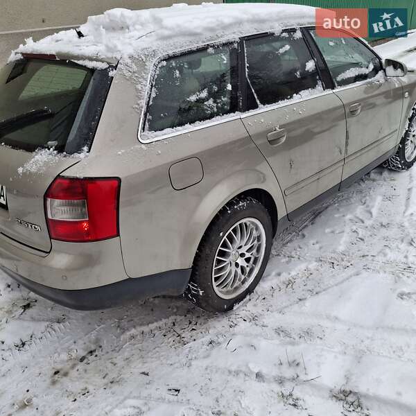 Універсал Audi A4 2002 в Пустомитах