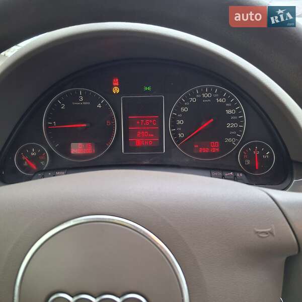 Універсал Audi A4 2002 в Пустомитах