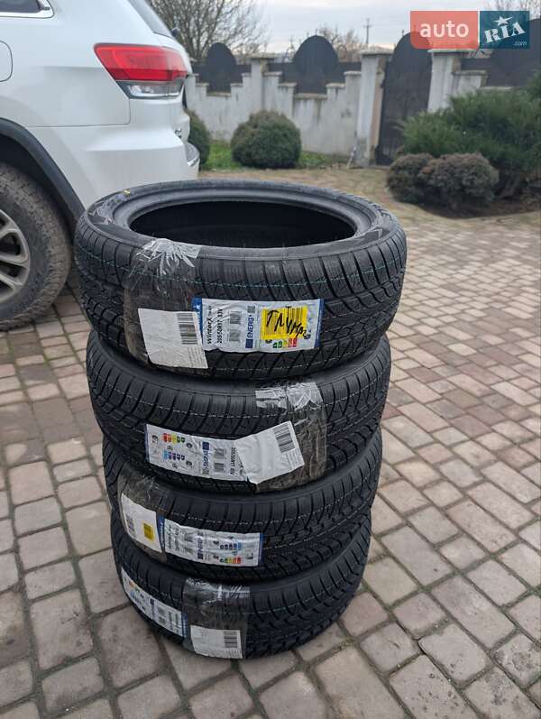 Седан Audi A4 2013 в Ивано-Франковске фото 28 Седан Audi A4 2013 в Ивано-Франковске