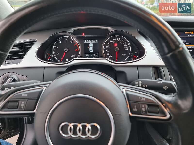 Седан Audi A4 2015 в Львове