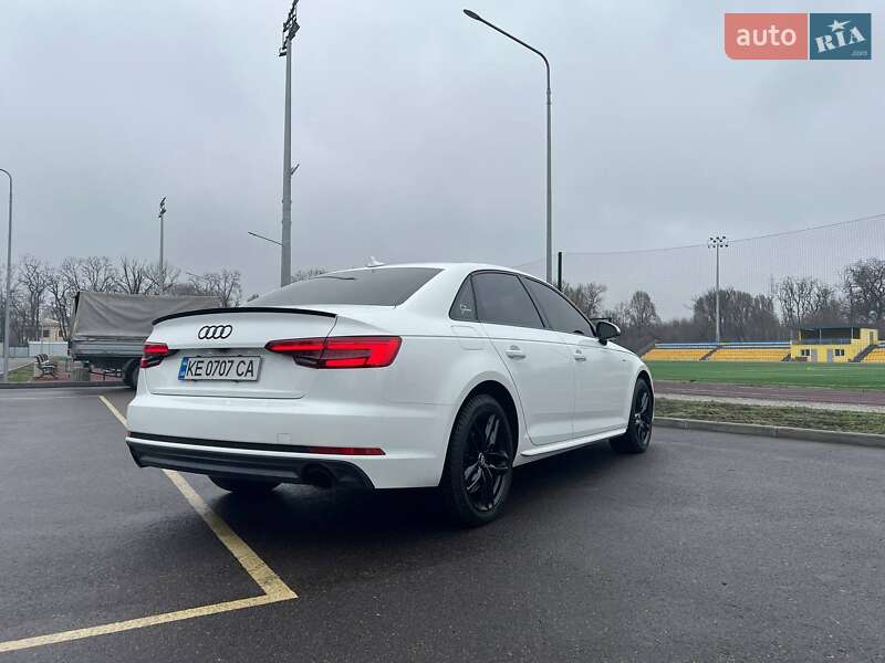 Седан Audi A4 2016 в Каменском