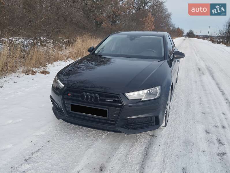 Седан Audi A4 2018 в Белой Церкви