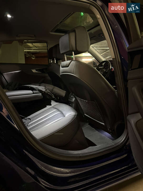 Седан Audi A4 2020 в Харькове