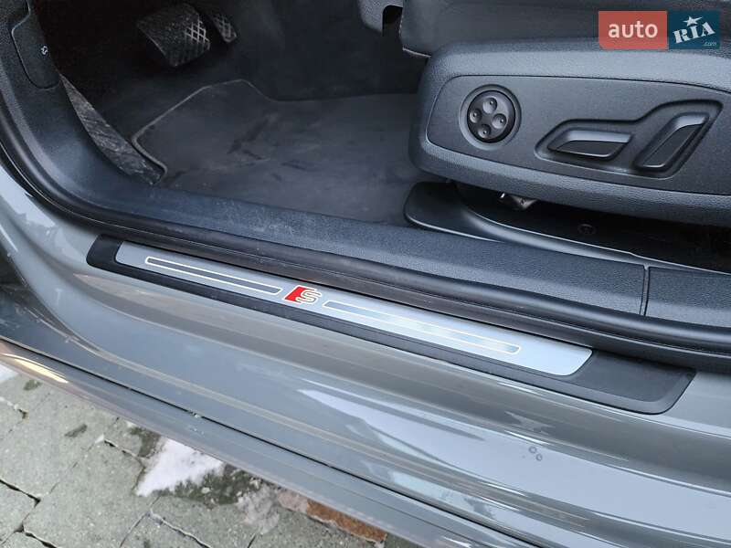 Універсал Audi A4 2019 в Івано-Франківську