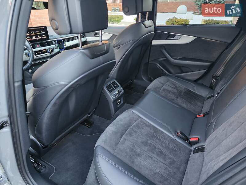 Універсал Audi A4 2019 в Івано-Франківську