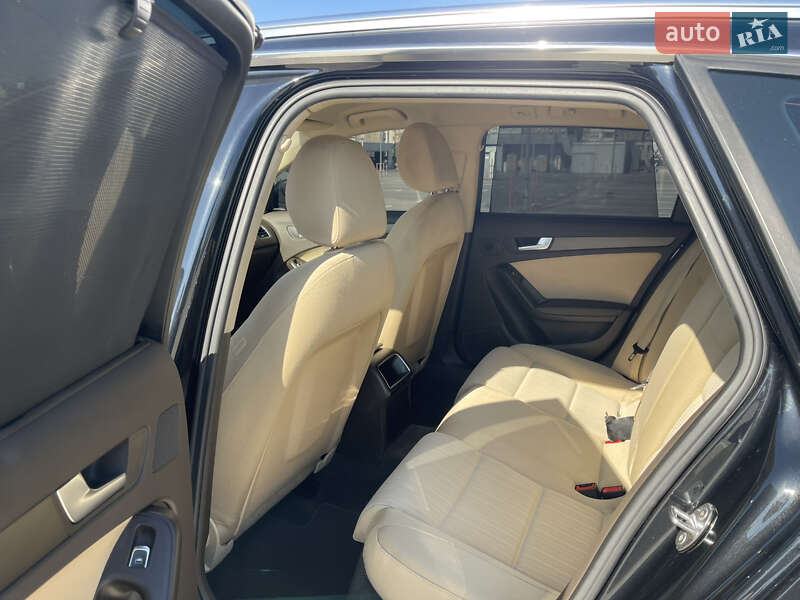 Универсал Audi A4 2013 в Киеве