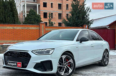 Седан Audi A4 2022 в Виннице