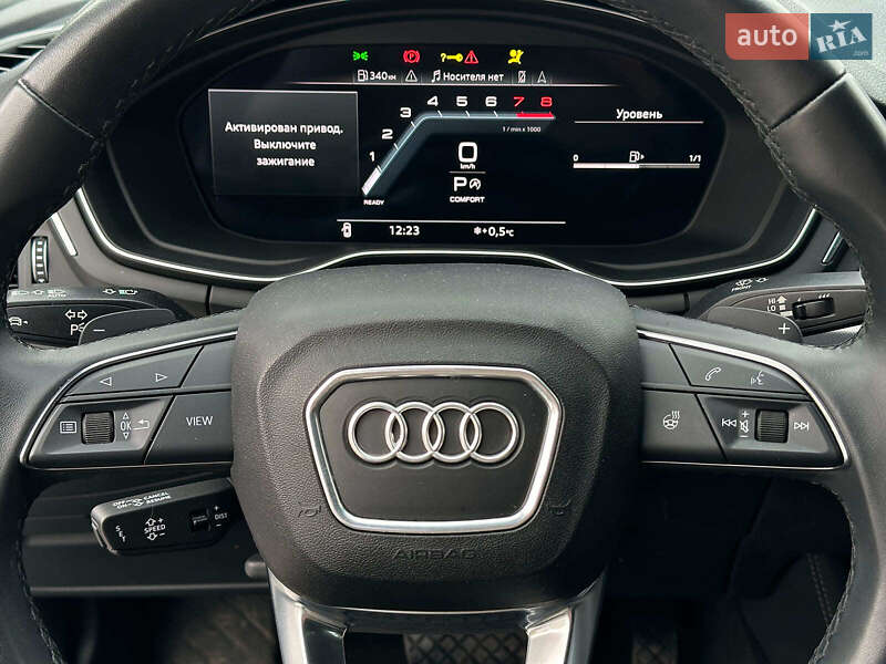 Седан Audi A4 2022 в Киеве