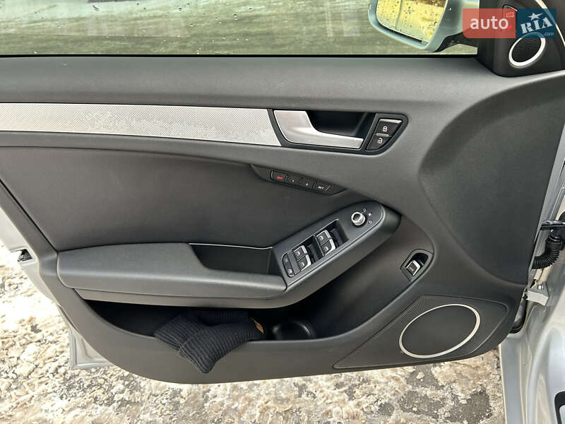 Седан Audi A4 2013 в Виннице