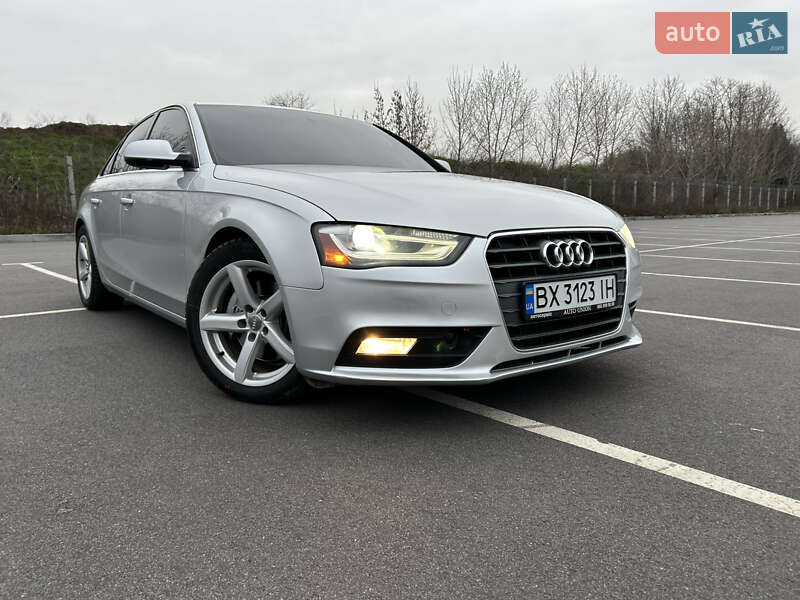 Седан Audi A4 2013 в Виннице