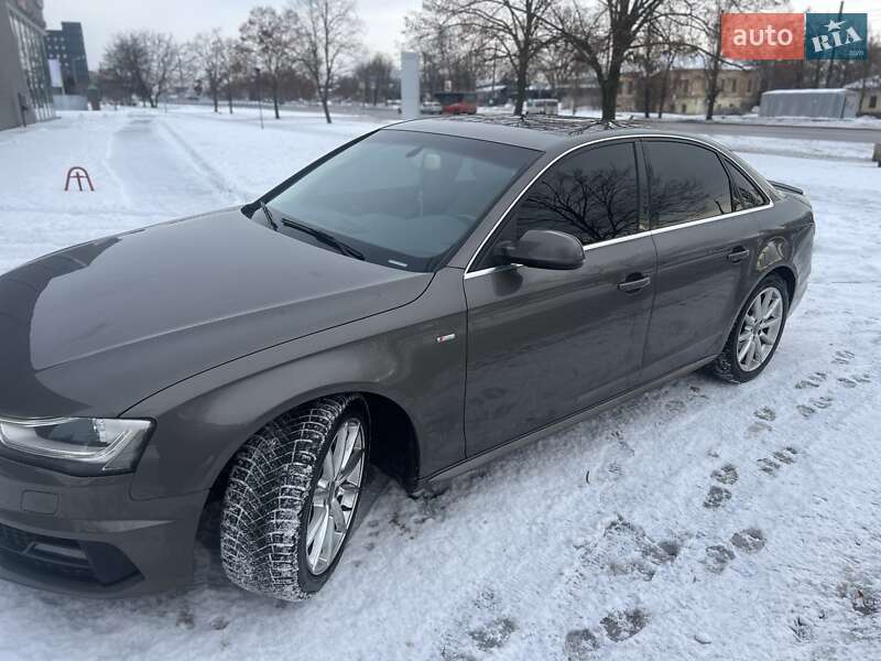Седан Audi A4 2014 в Харкові