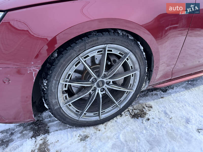 Седан Audi A4 2017 в Києві
