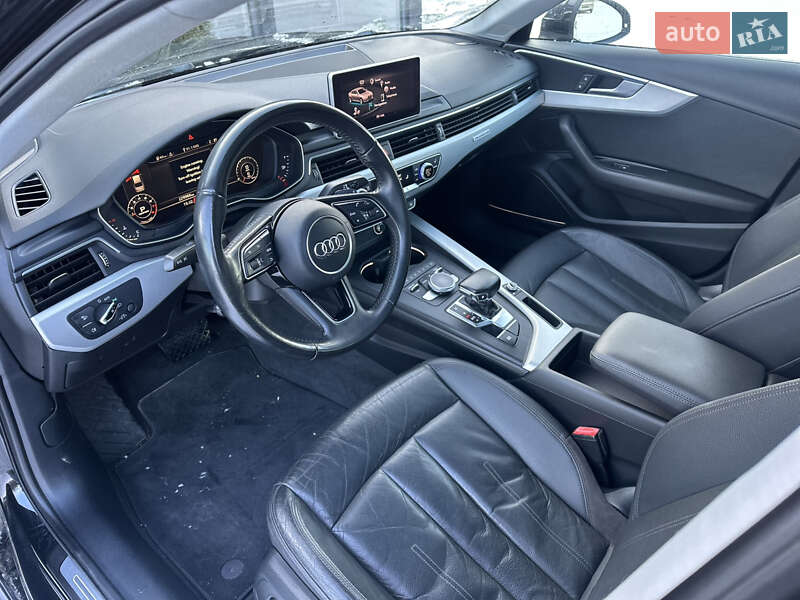Седан Audi A4 2016 в Львове