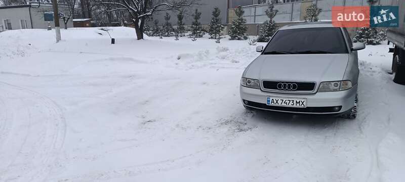 Седан Audi A4 2000 в Полтаві